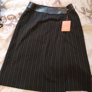 Vicente Romeo Chic Black Pinstripe A-Line Skirt